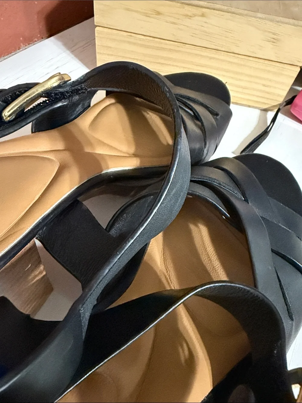 Sofft Black Leather Crossover Platform Sandals with Buckle